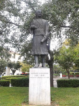 Nikolaos_Kasomoulis_Statue_Thessaloniki
